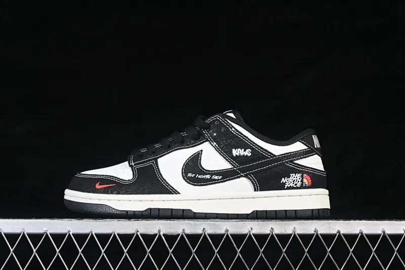 All categories Nk SB Dunk Series Nk SB Dunk Low High-end customized low-top sneakers Nike SB Dunk Low North Face co-branded black and white High-end customized low-top casual sneakers YF9511-915